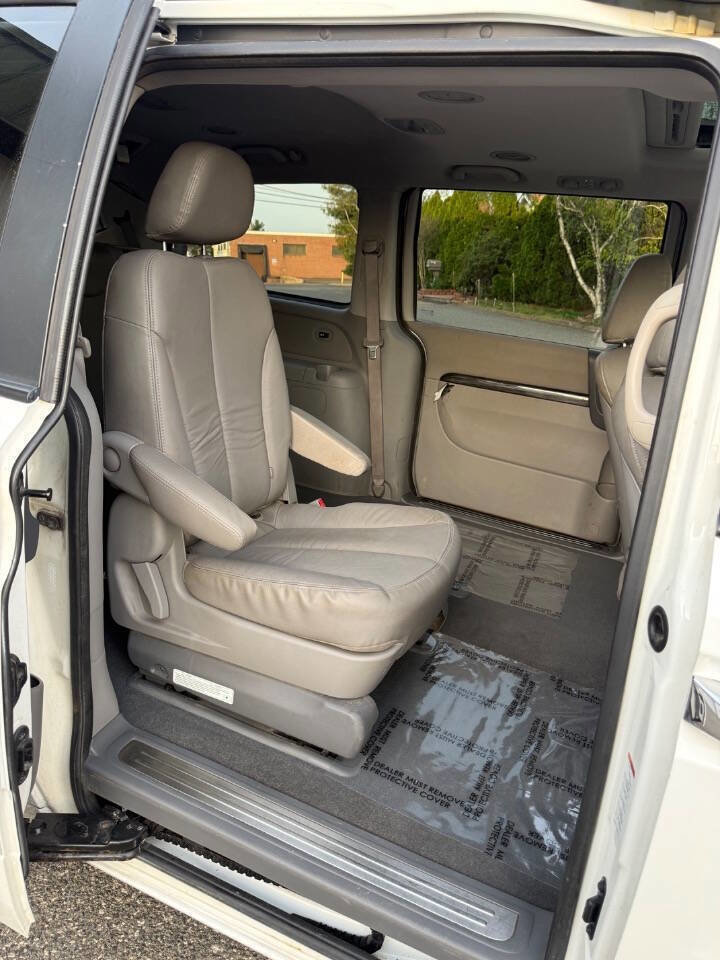 Used 2014 Kia Sedona EX w/ Luxury Package image 15