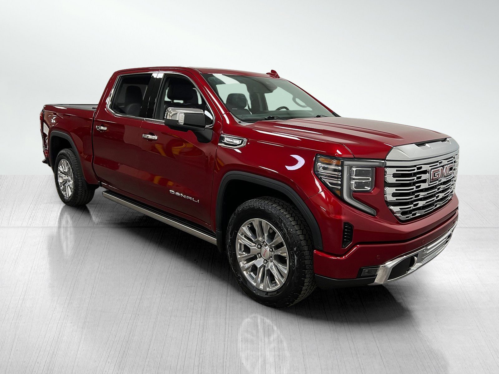Used 2023 GMC Sierra 1500 Denali image 1