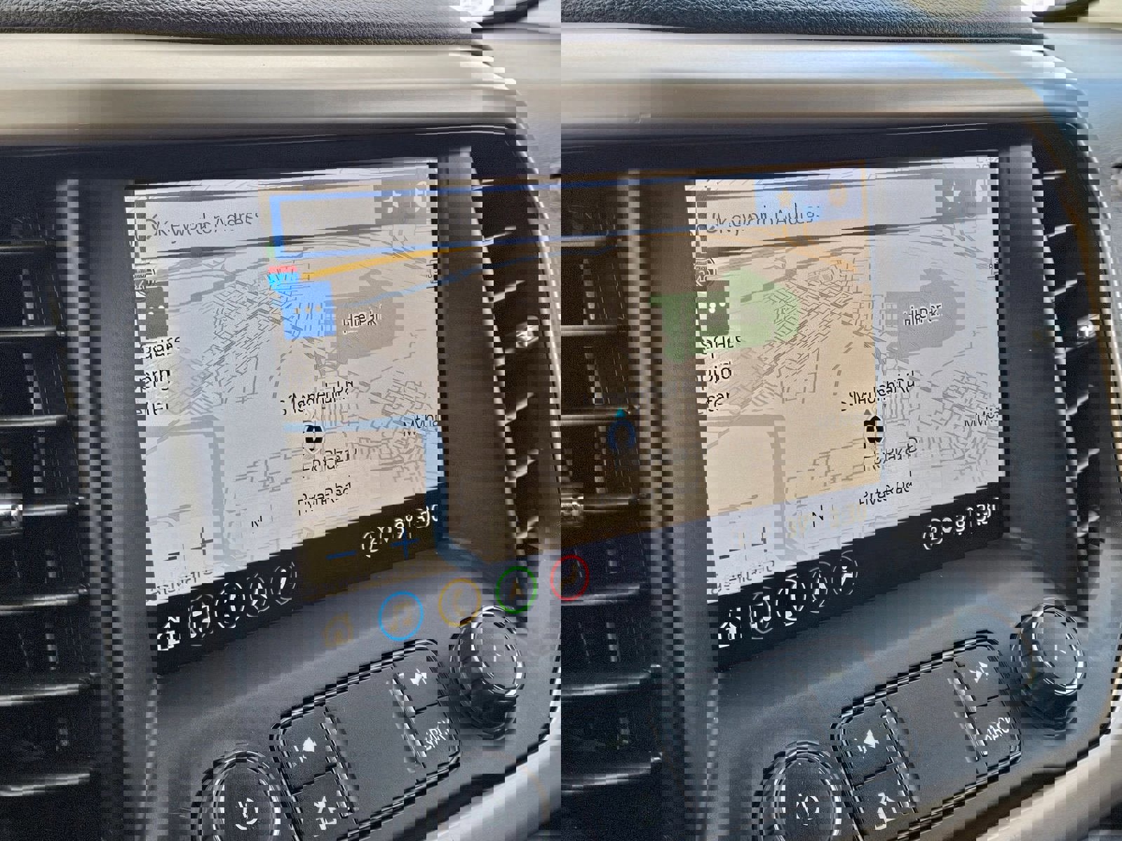 Used 2023 GMC Acadia Denali image 17