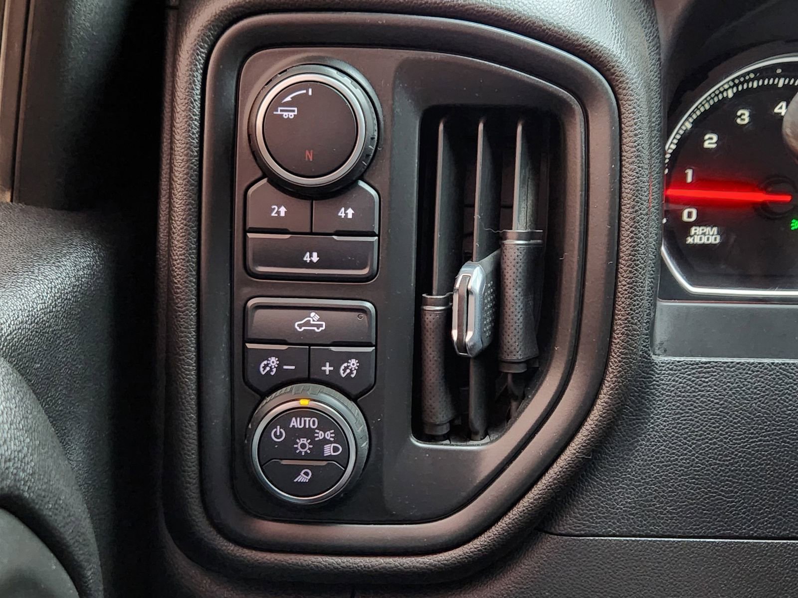 Used 2022 Chevrolet Silverado 2500 Custom w/ Custom Value Package image 24