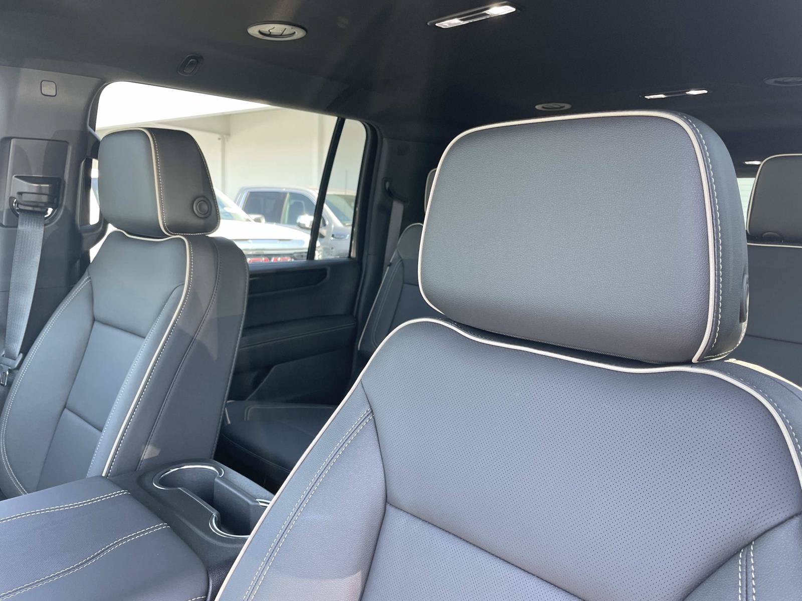 New 2026 GMC Yukon XL Elevation RWD image 22