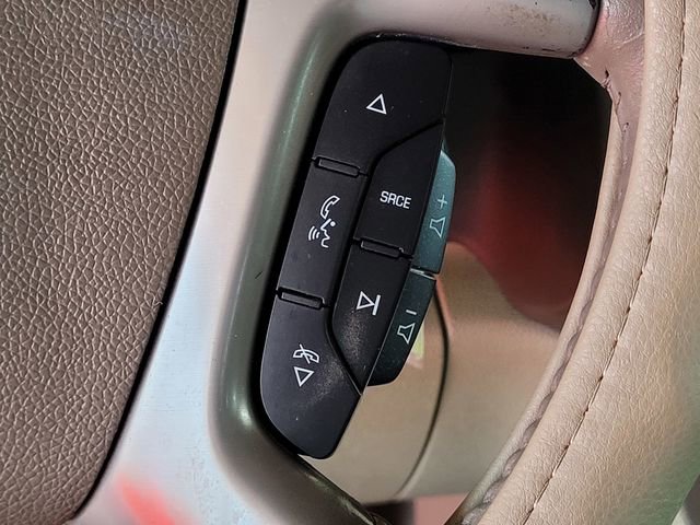Used 2012 Chevrolet Avalanche LTZ RWD image 25