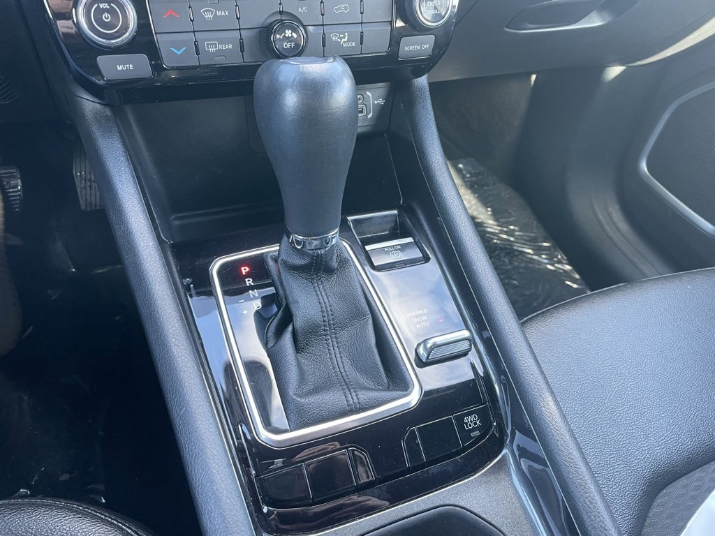 Used 2024 Jeep Compass Latitude image 14