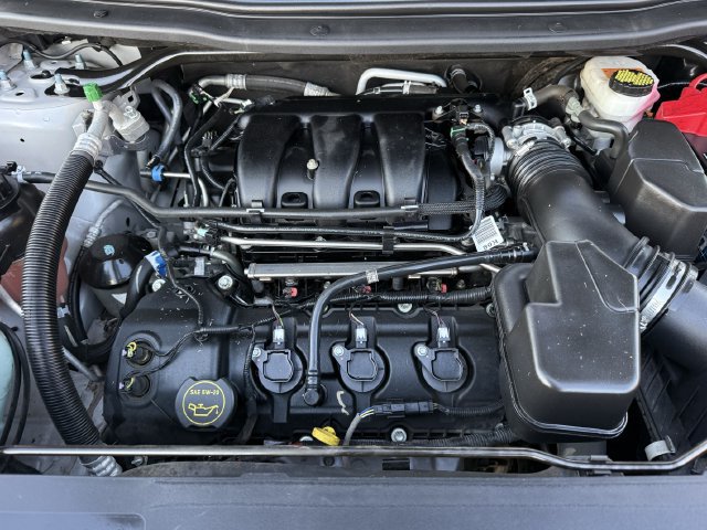 Used 2019 Ford Explorer Limited w/ Class III Trailer Tow Package FWD image 32