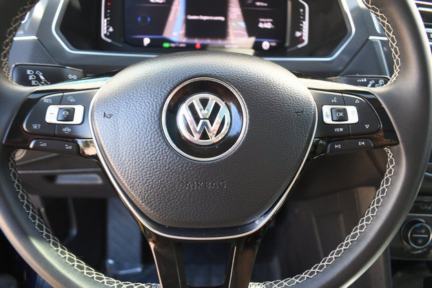 Used 2021 Volkswagen Tiguan SEL AWD/4WD image 31
