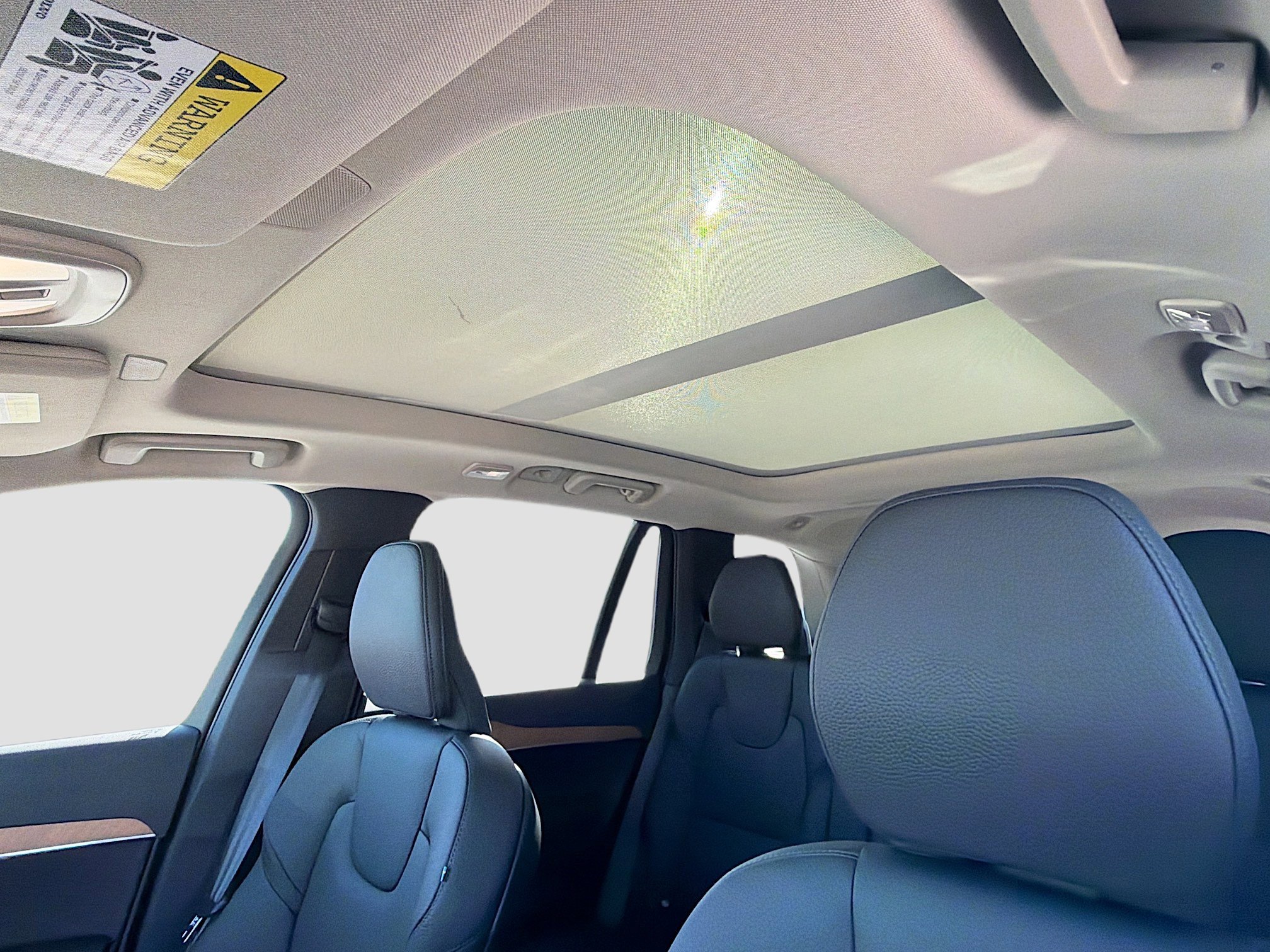 Used 2025 Volvo XC90 B5 Plus w/ Protection Package Premier AWD/4WD image 28