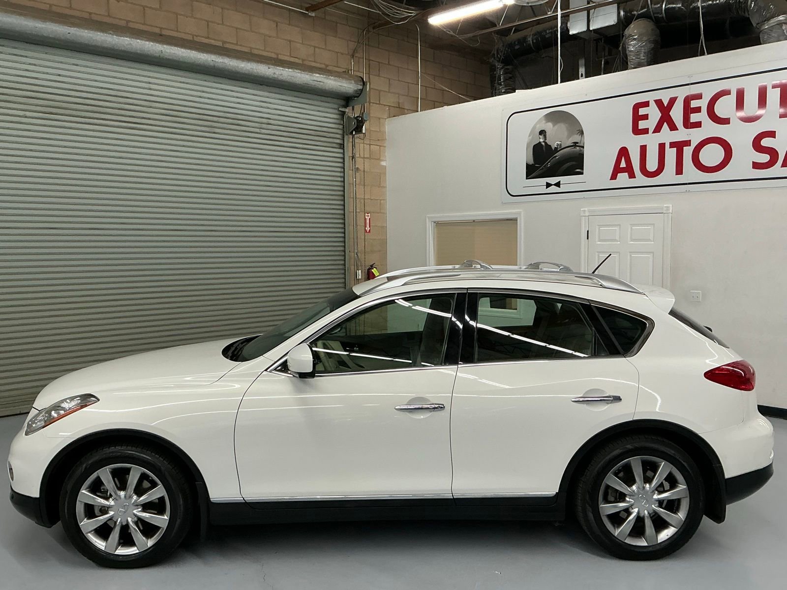 Used 2010 INFINITI EX35 Journey image 8