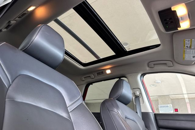 Used 2024 Nissan Pathfinder SL w/ SL Premium Package FWD image 20