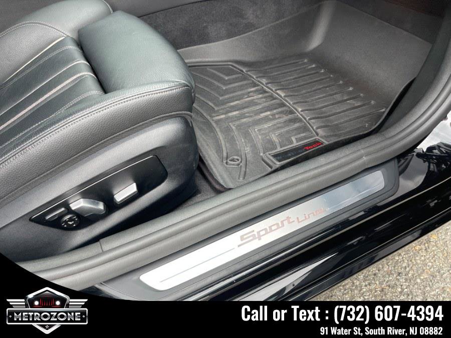 Used 2017 BMW 540i xDrive w/ Driving Assistance Package image 19