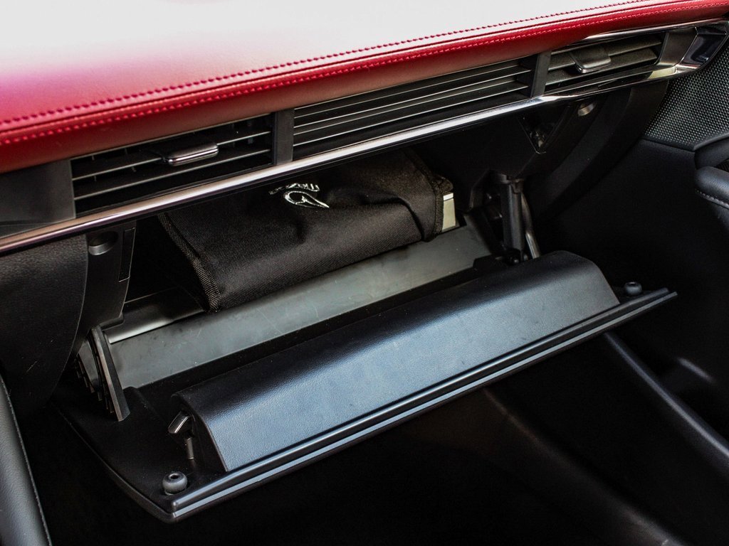 Used 2022 MAZDA MAZDA3 s image 18