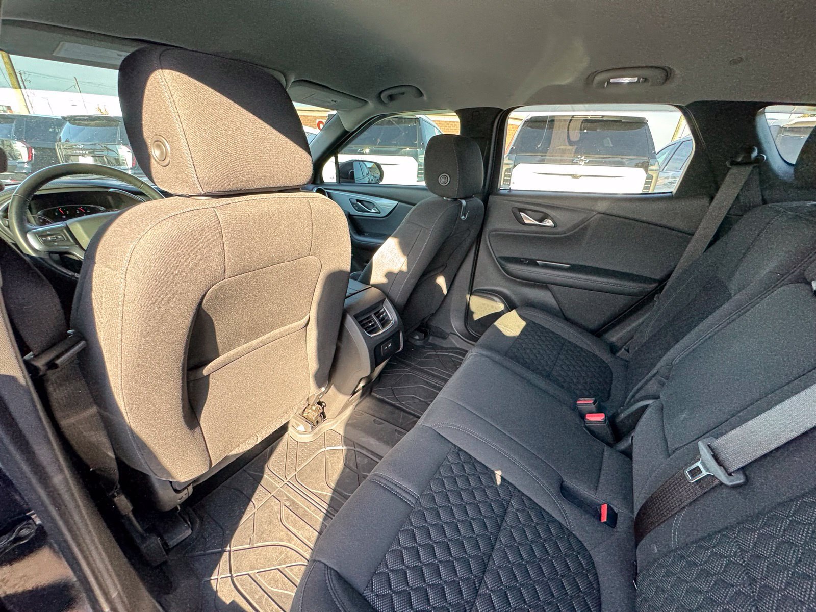 Used 2020 Chevrolet Blazer LT FWD image 25