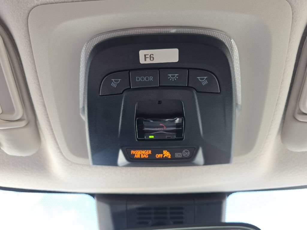 Used 2026 Toyota Corolla LE FWD image 36