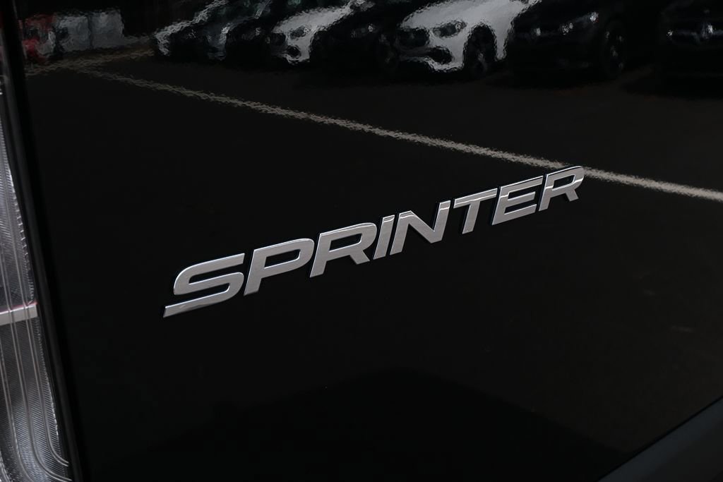 Used 2023 Mercedes-Benz Sprinter 2500 image 25