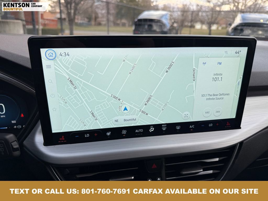 Used 2025 Ford Escape Platinum image 26