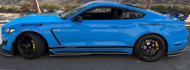 Used 2017 Ford Mustang Shelby GT350 w/ Electronics Package RWD image 11