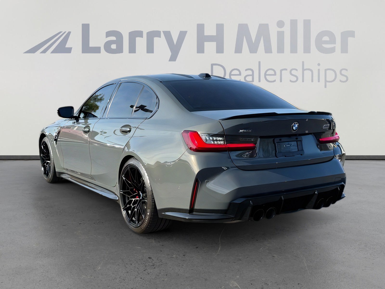 Used 2025 BMW M3 Competition image 3