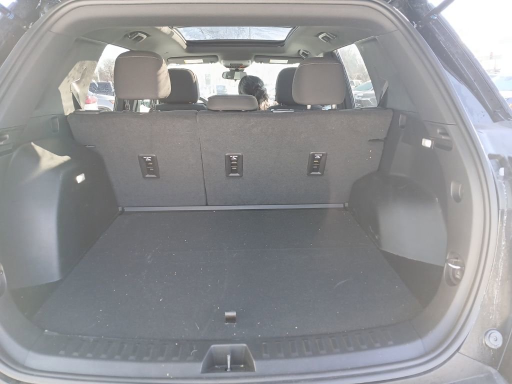 Used 2025 Chevrolet Equinox LT image 27