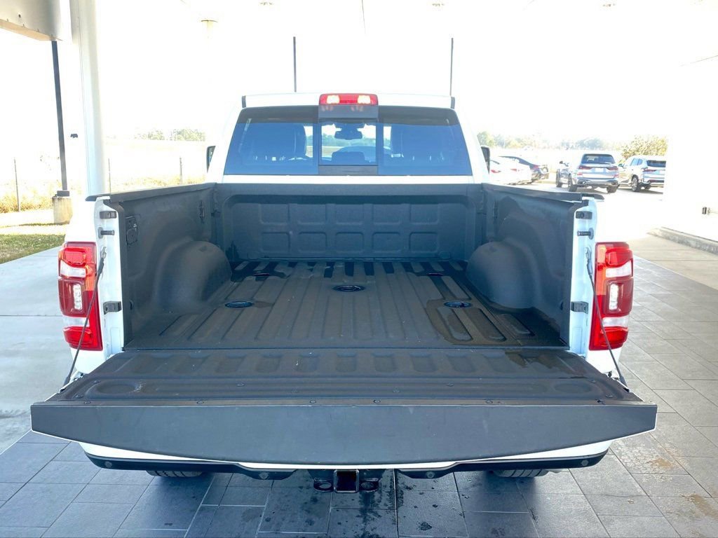 Used 2024 RAM 3500 Laramie image 11