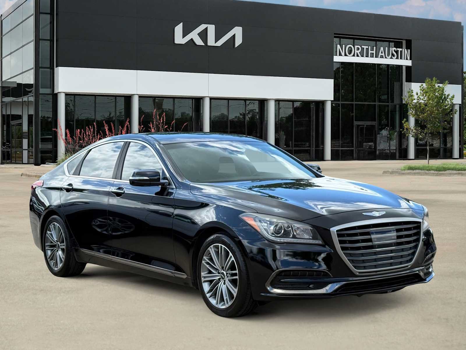 Used 2020 Genesis G80 3.8 RWD image 4
