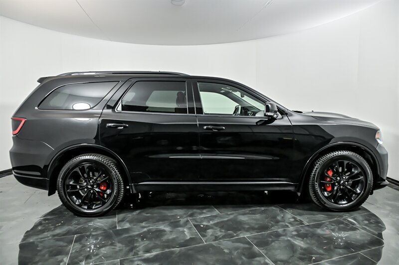 Used 2020 Dodge Durango R/T w/ Technology Group AWD/4WD image 10