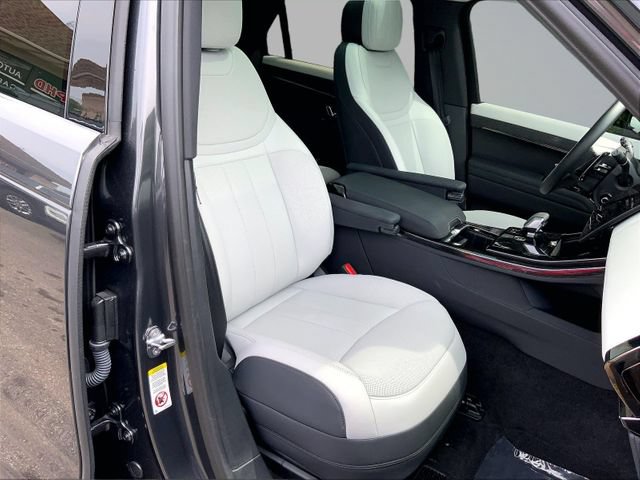 Used 2024 Land Rover Range Rover Sport Dynamic SE AWD/4WD image 30