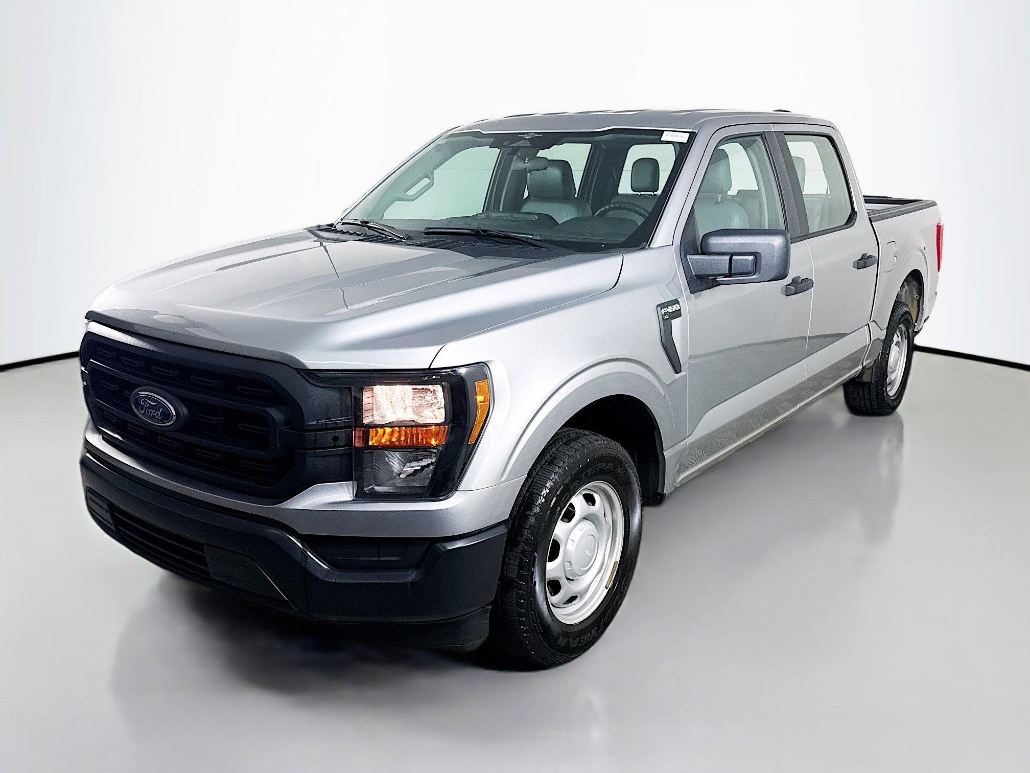 Used 2023 Ford F150 XL RWD image 4