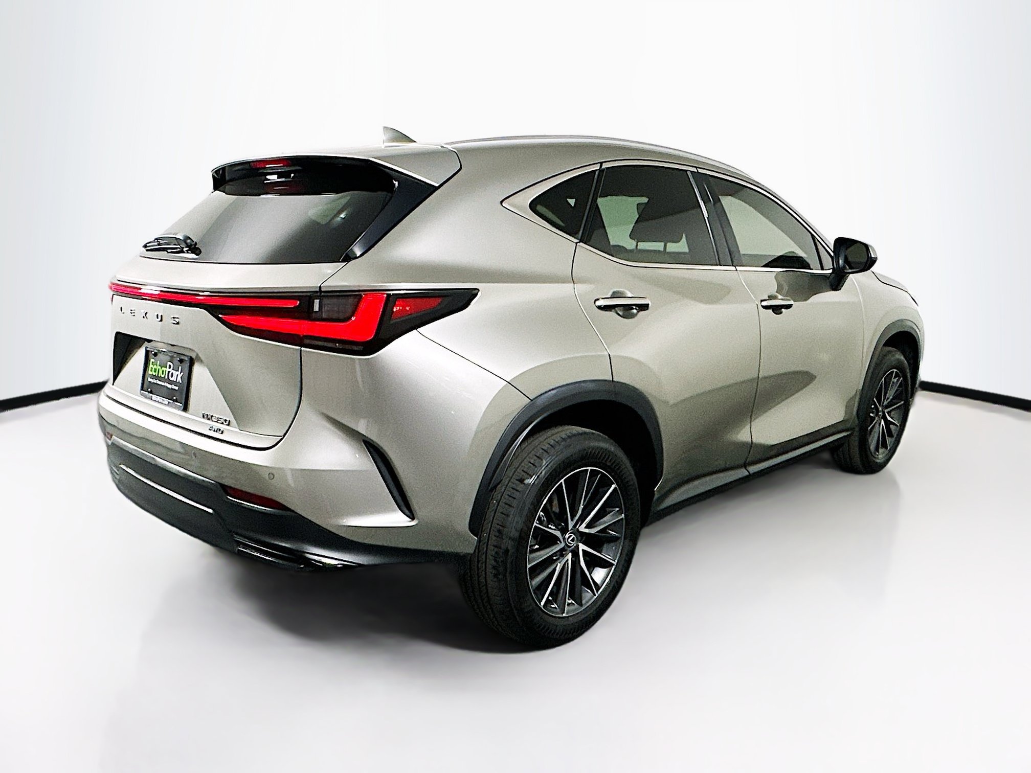 Used 2023 Lexus NX 350 AWD image 9