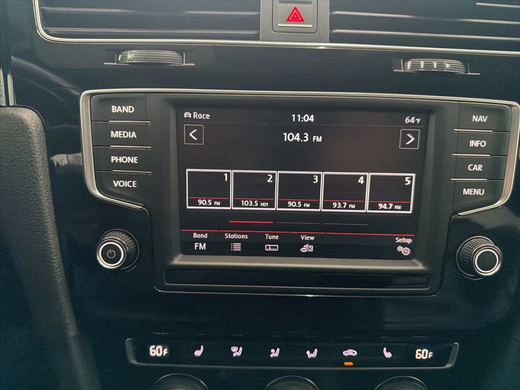 Used 2016 Volkswagen Golf 4-Door image 33