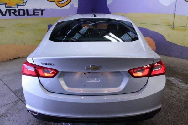 Used 2020 Chevrolet Malibu LS FWD image 3