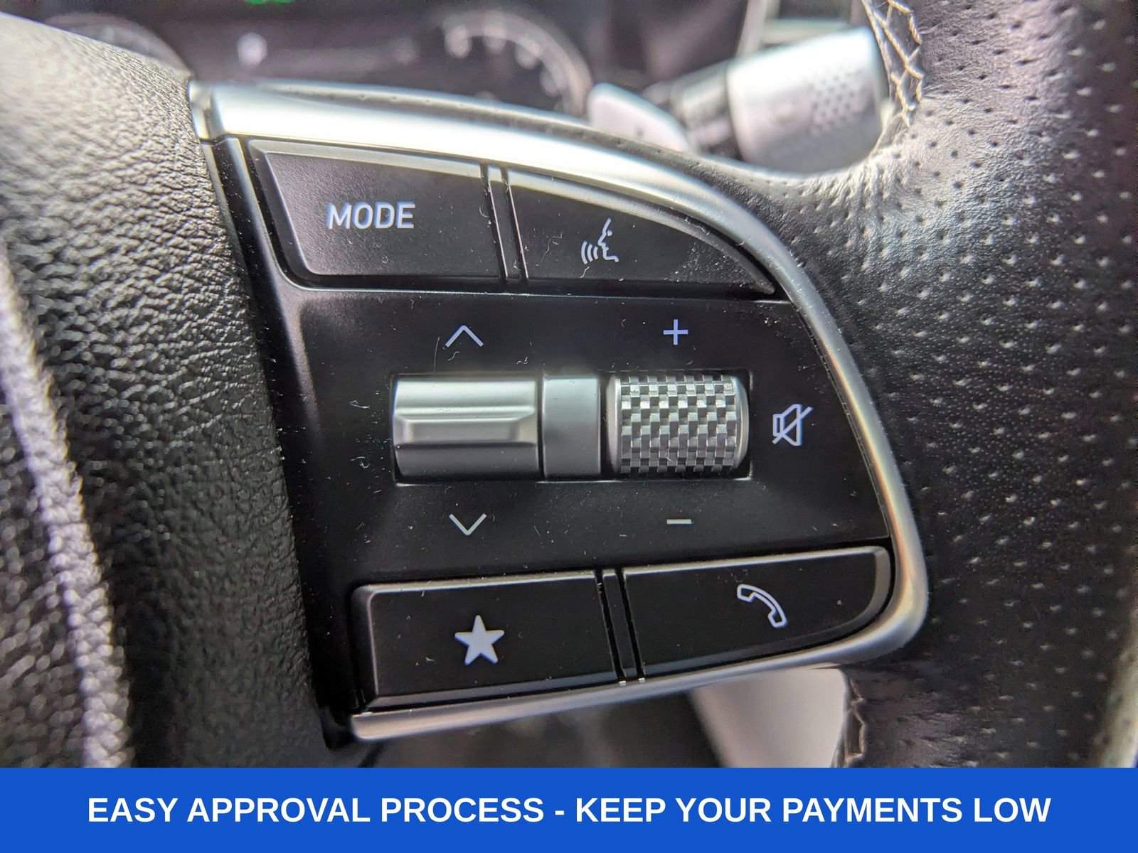 Used 2024 Genesis G70 2.5T image 31