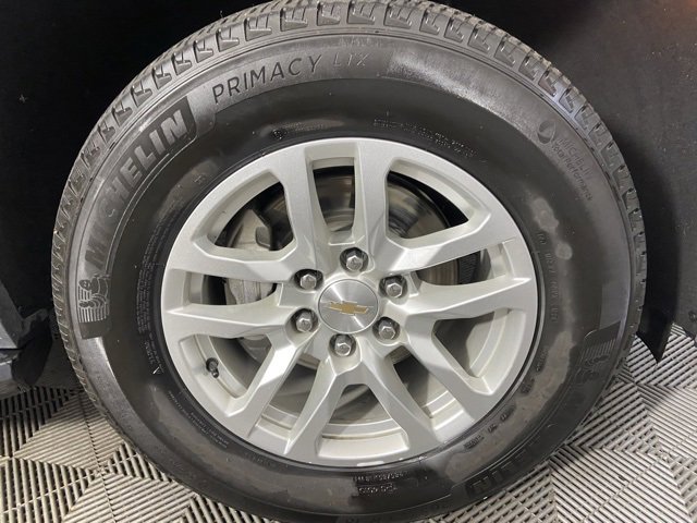 Used 2024 Chevrolet Suburban LT image 29