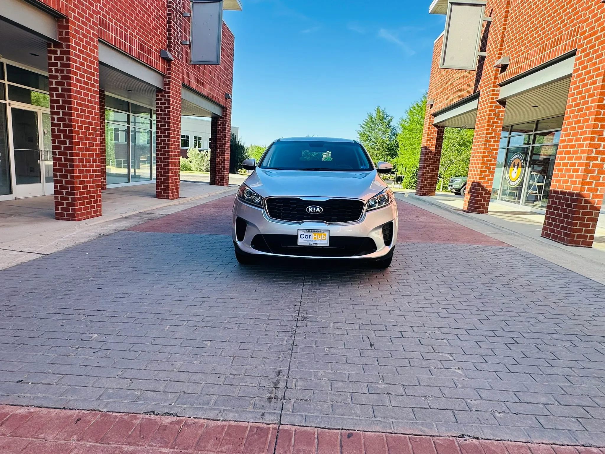 Used 2020 Kia Sorento LX FWD image 2