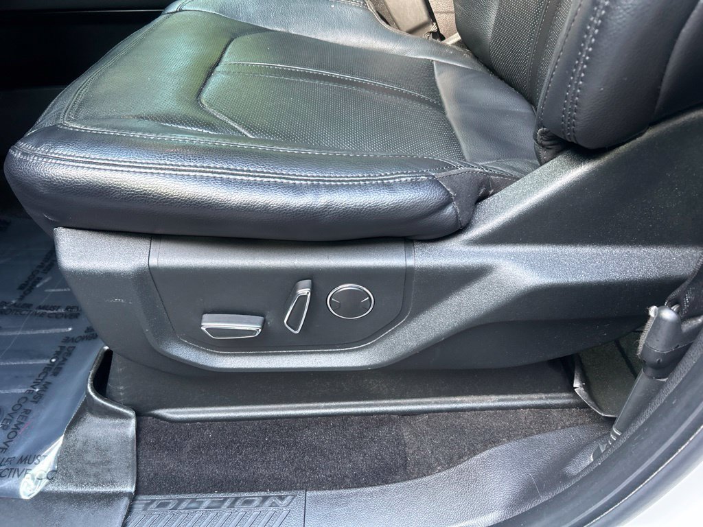 Used 2019 Ford Expedition Limited AWD/4WD image 17