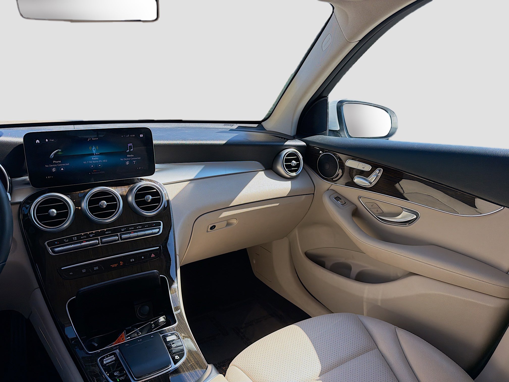 Used 2020 Mercedes-Benz GLC 300 image 21