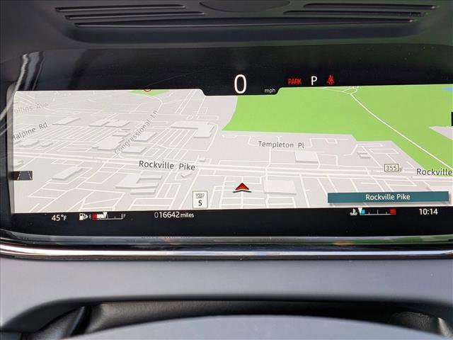 Used 2024 Land Rover Range Rover Evoque Dynamic SE image 9