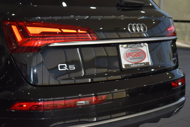 Used 2023 Audi Q5 2.0T Premium w/ Convenience Package AWD/4WD image 10