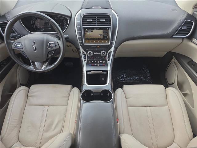 Used 2018 Lincoln MKX Reserve w/ Driver Assistance Package FWD image 24
