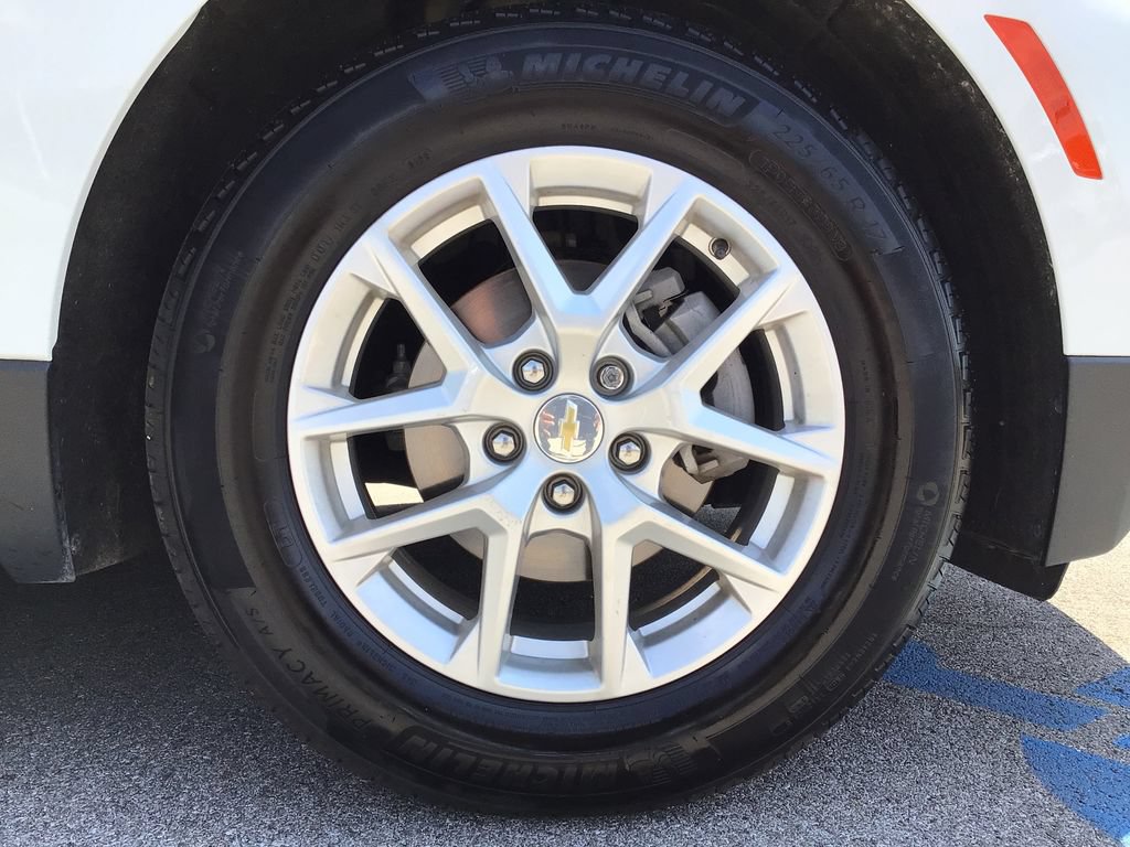 Used 2023 Chevrolet Equinox LT FWD image 16