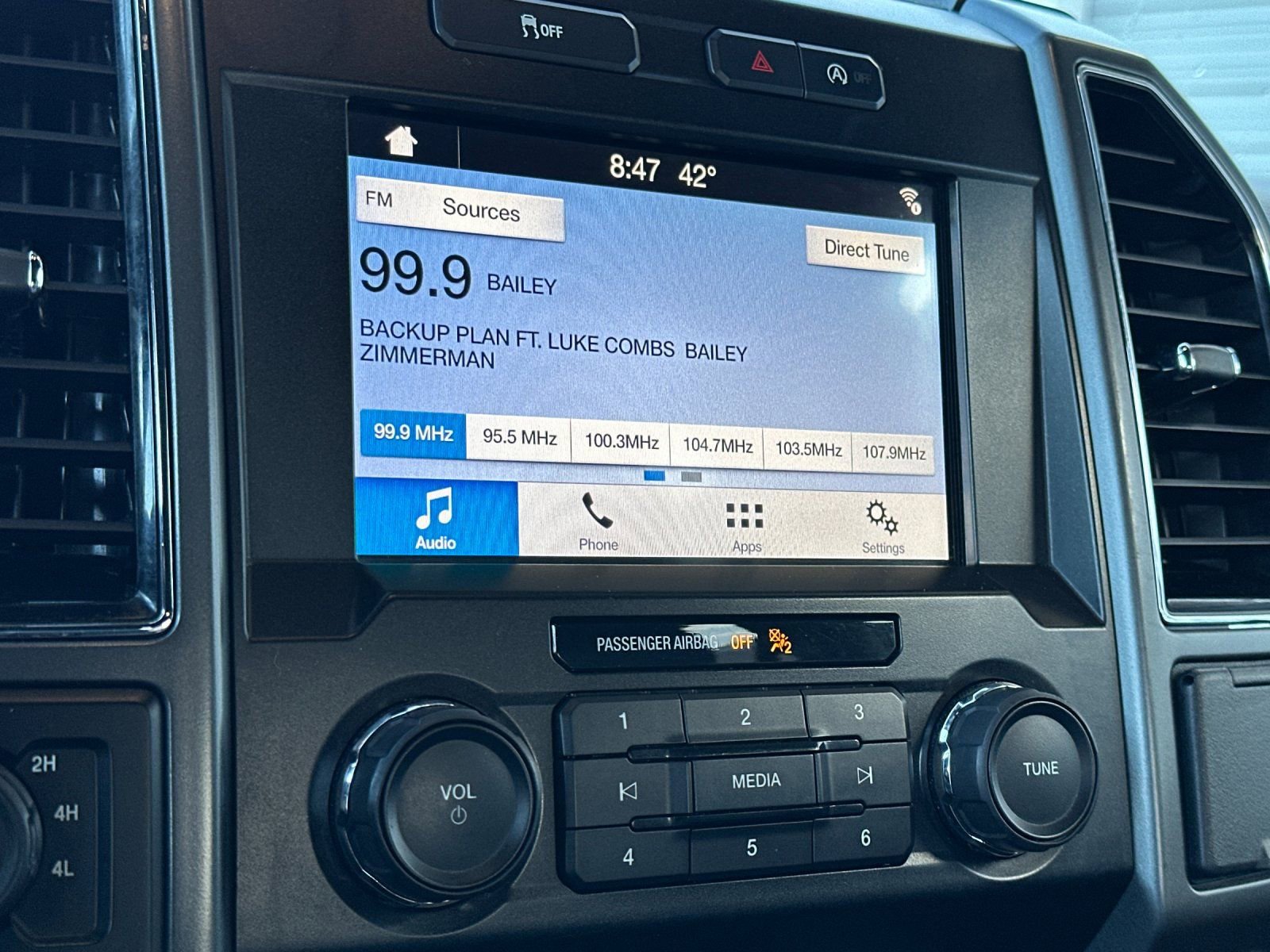 Used 2019 Ford F150 XLT image 16