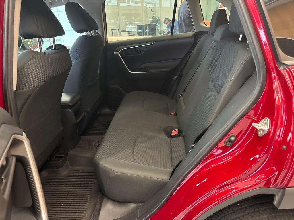 Used 2020 Toyota RAV4 LE w/ All Weather Liner Package image 29
