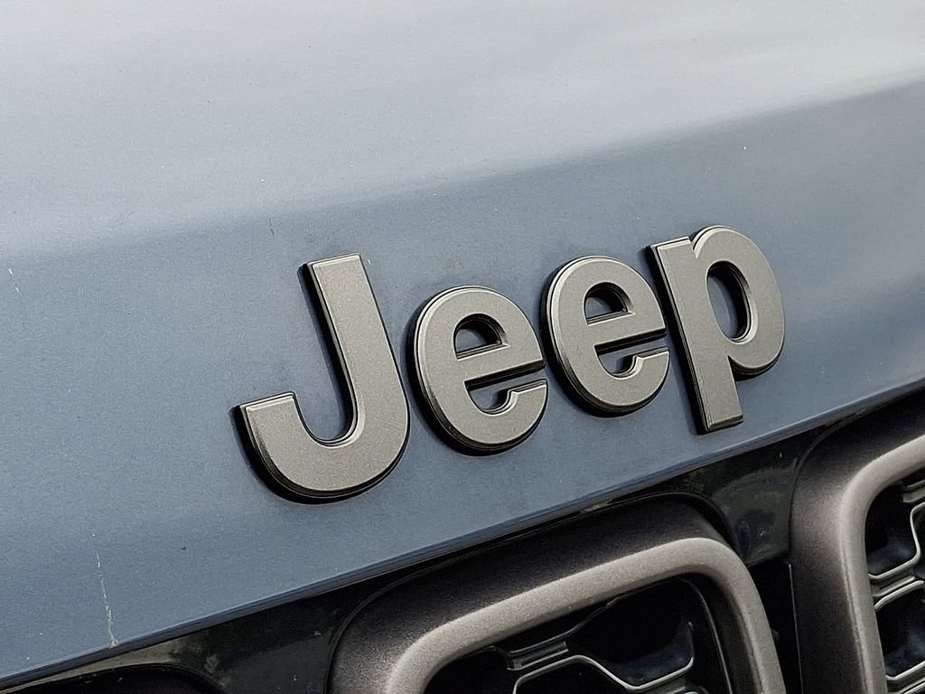 Used 2021 Jeep Grand Cherokee Limited w/ Quick Order Package 28K 80th AWD/4WD image 4