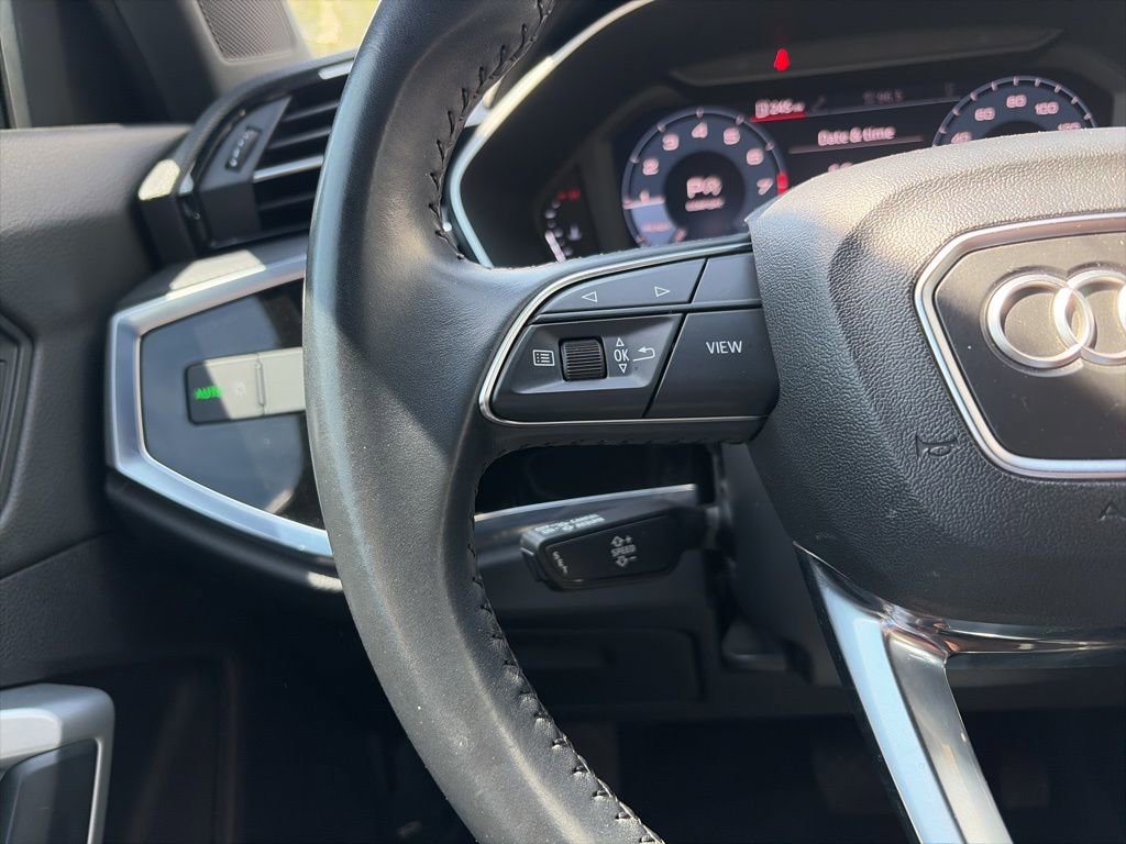 Used 2020 Audi Q3 2.0T Premium w/ Convenience Package image 17