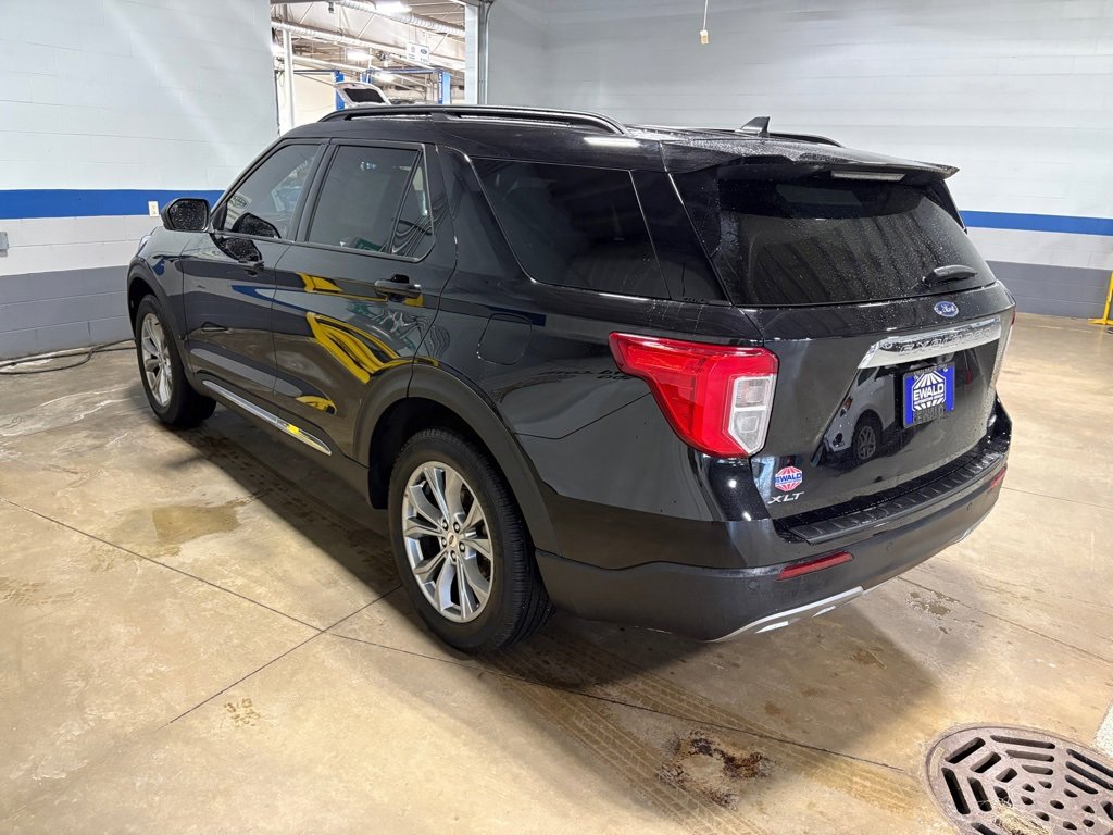Certified 2023 Ford Explorer XLT w/ Equipment Group 202A image 6