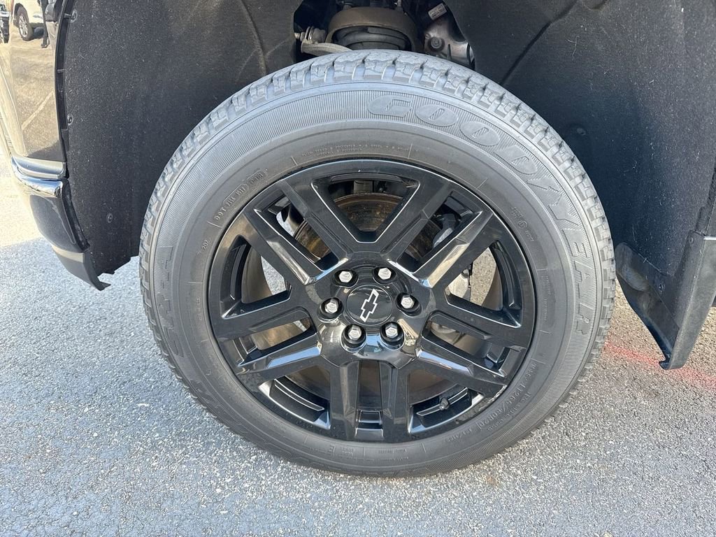 Used 2022 Chevrolet Silverado 1500 LT Trail Boss w/ LPO, Dark Essentials Package image 5
