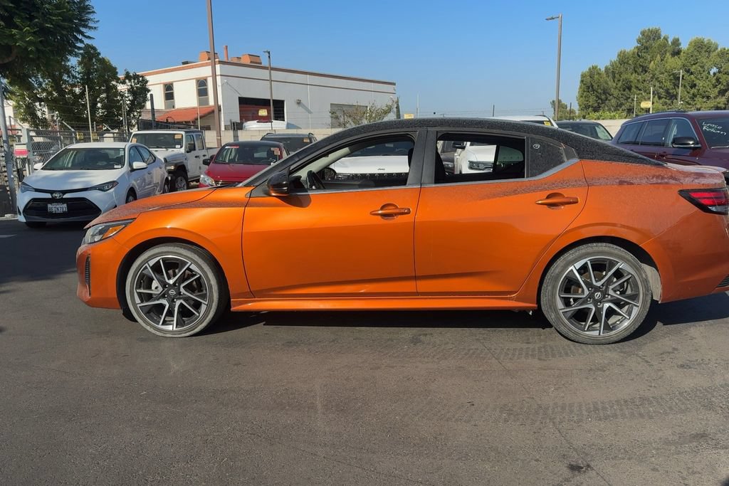 Used 2024 Nissan Sentra SR FWD image 9