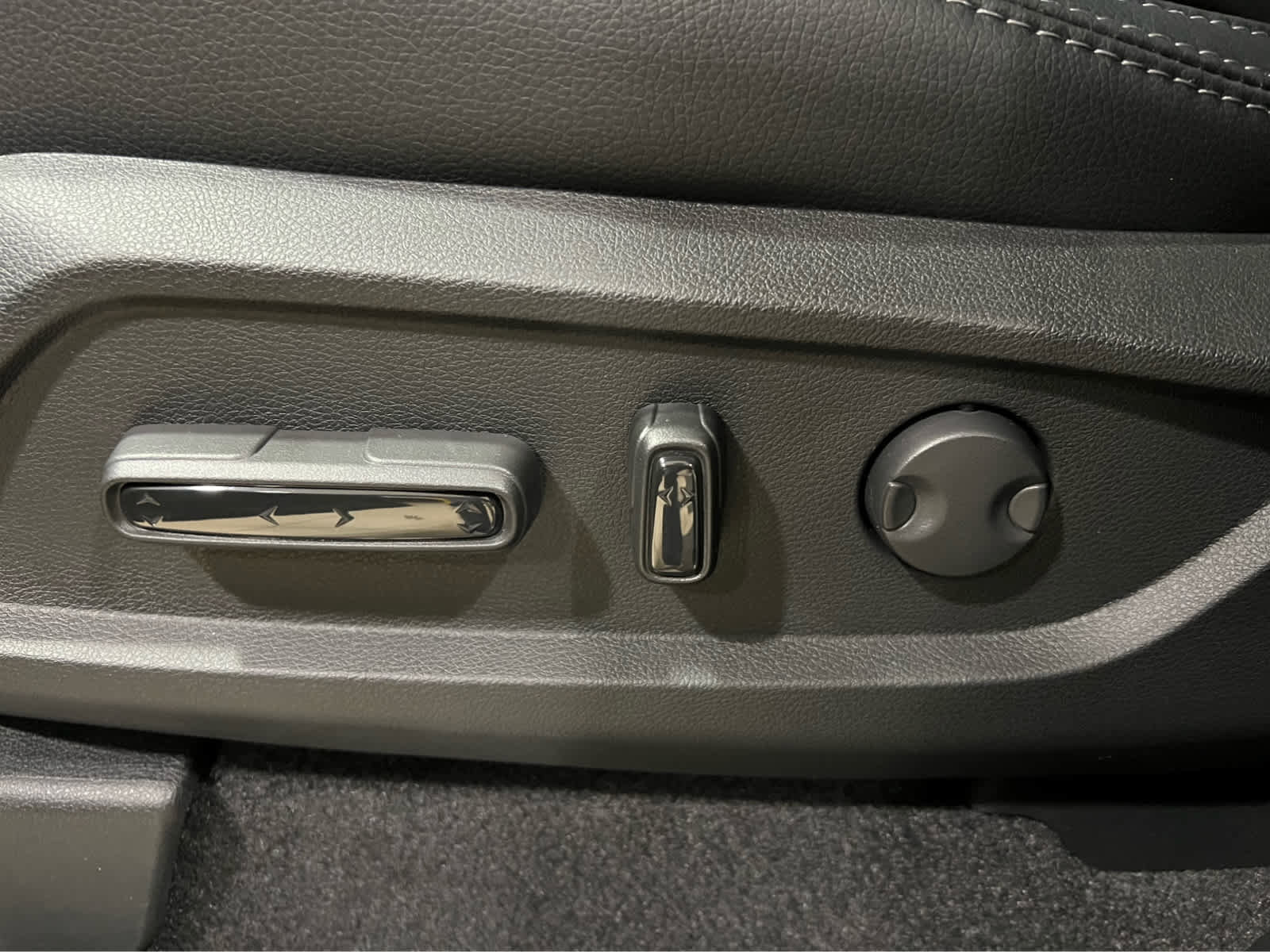 New 2025 Honda Pilot EX-L image 18