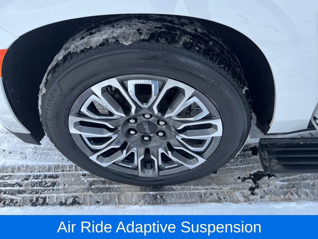 Used 2023 GMC Yukon XL Denali Ultimate image 27