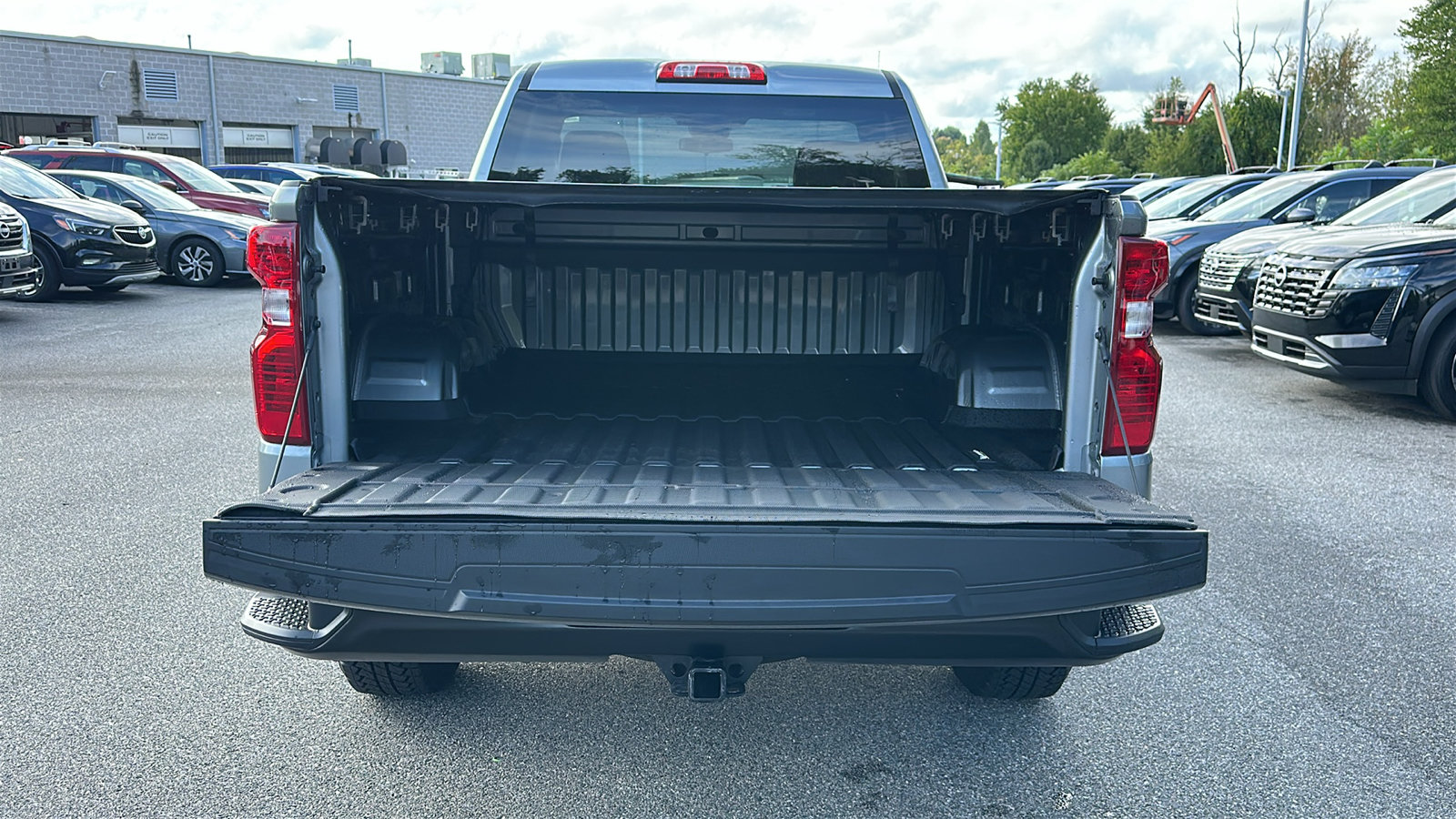 Used 2026 Chevrolet Silverado 1500 W/T w/ Trailering Package AWD/4WD image 6