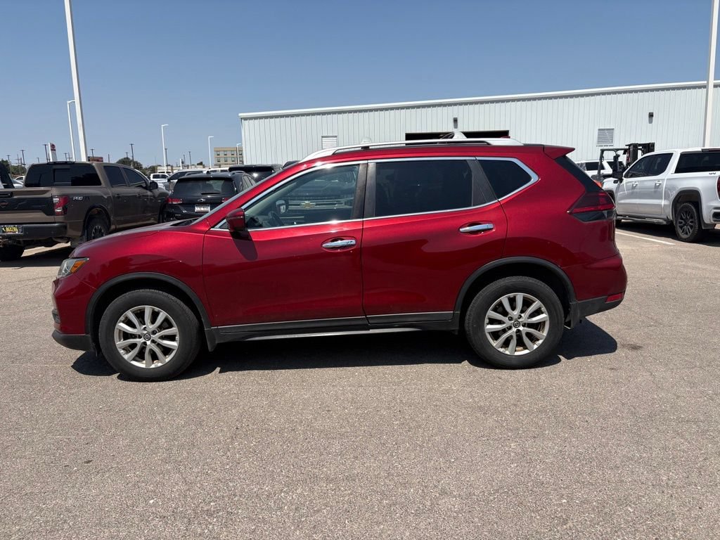 Used 2019 Nissan Rogue SV AWD/4WD image 2