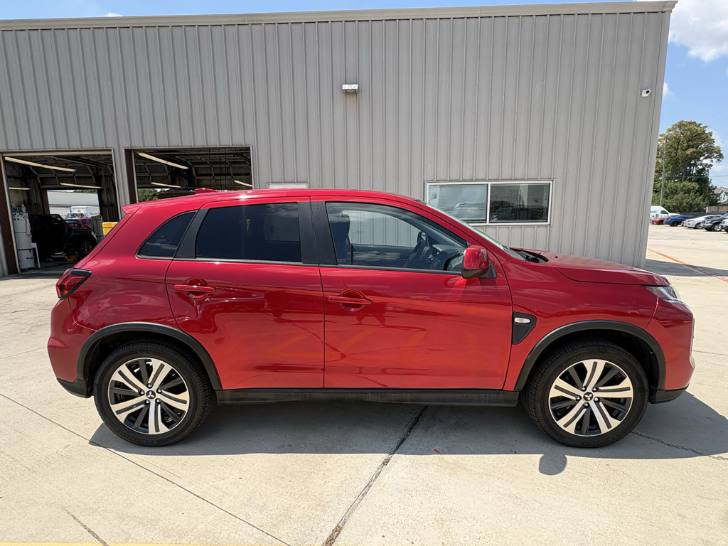 Used 2021 Mitsubishi Outlander Sport ES FWD image 9